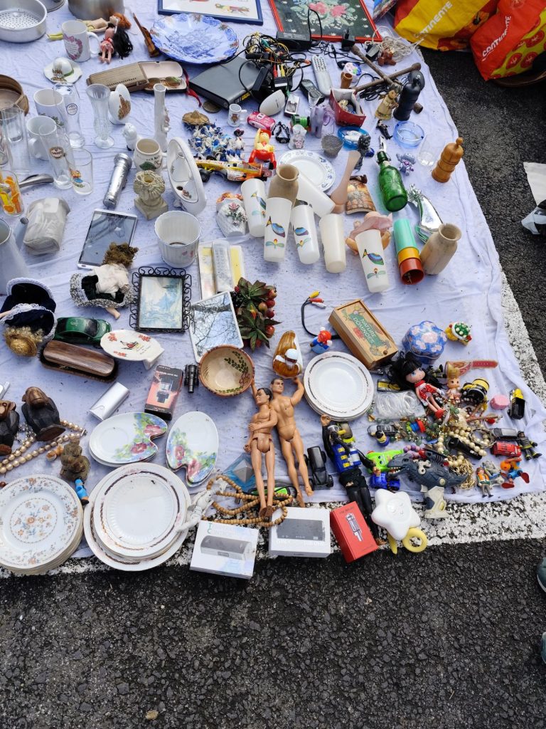 Feira da Ladra lisbona oggetti per la casa