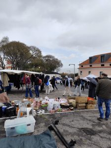 feira da ladra vista mercato lisbona lisboa lisbonne