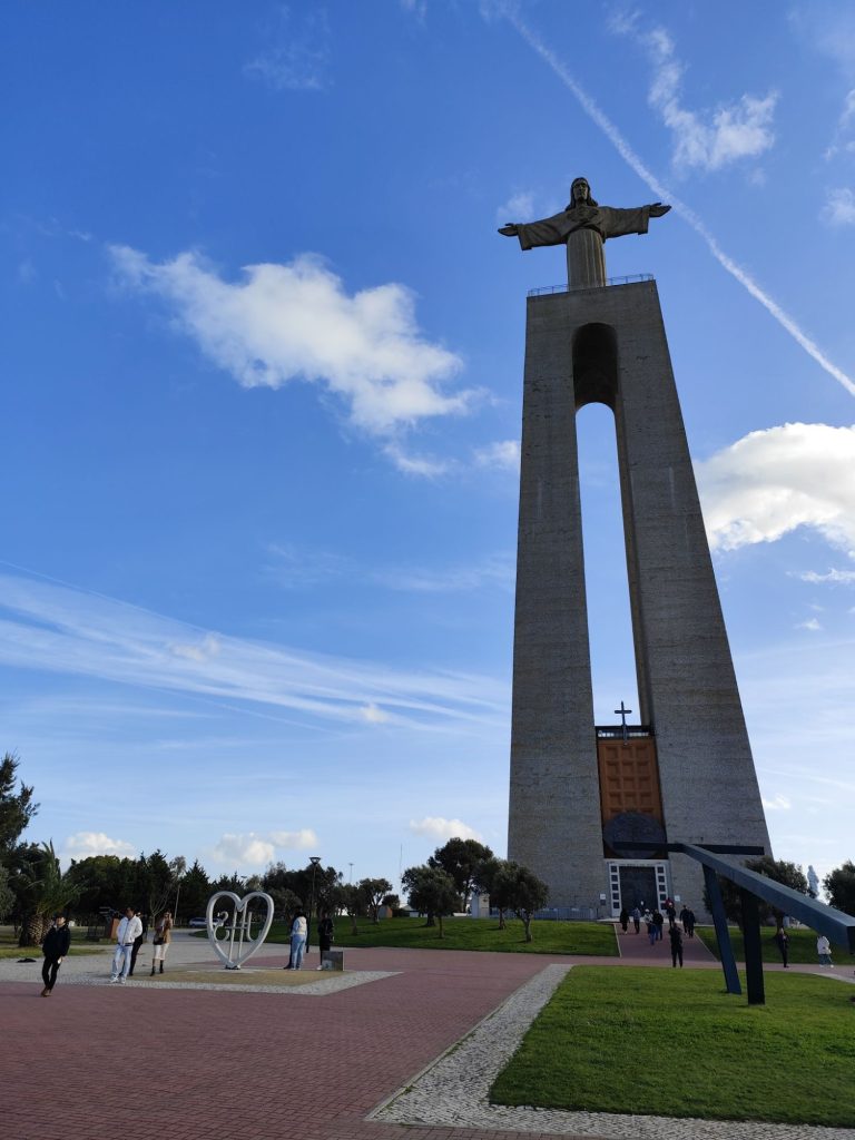 cristo rei lisbona statua santuario