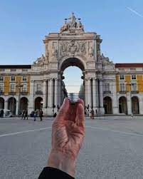 suissas lampadina piazza del commercio lisbona