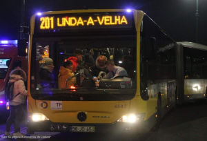 bus notturno Lisbona Linda a Velha