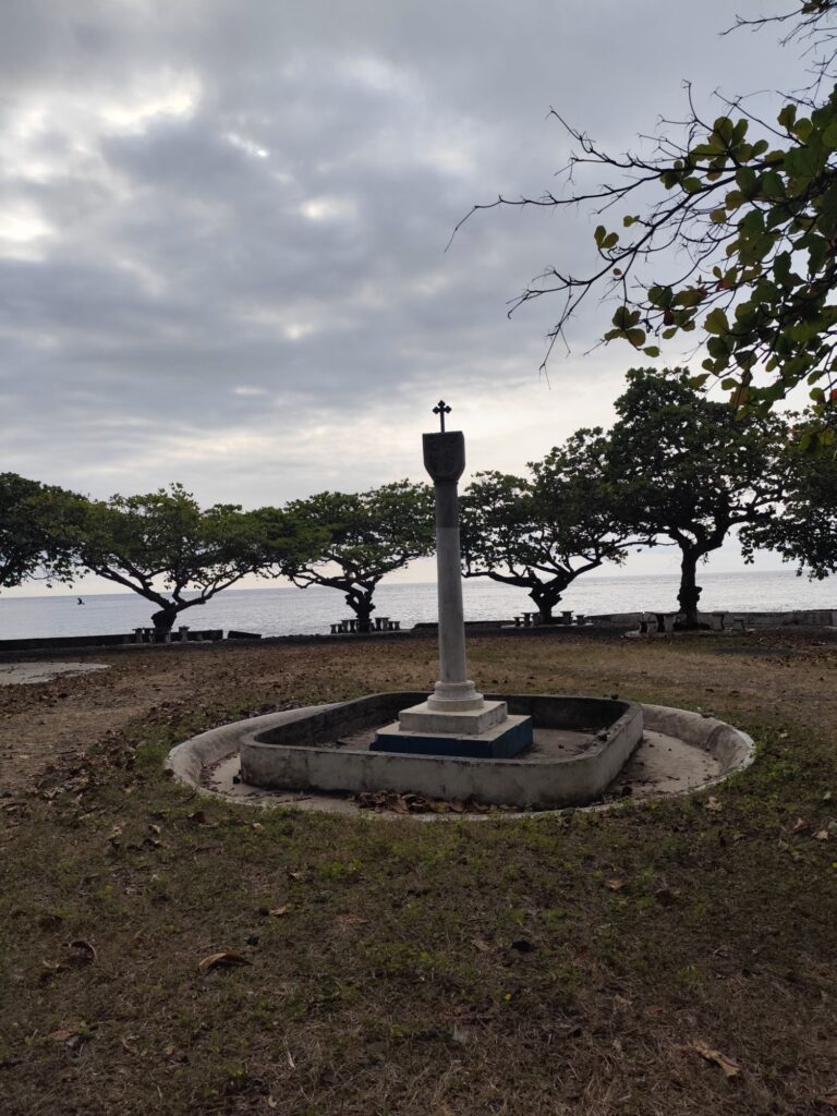 Padrão dos Descobrimentos Sao tomè e Principe localizzato nella parte nord dell'isola primo punto dove son sbarcati portoghesi