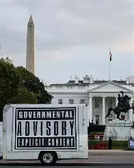 Contenuto esplicito di fronte alla casa bianca Bordalo II